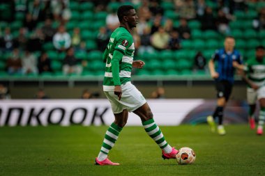 UEFA Avrupa Ligi maçında Ousmane Diomande, Portekiz 'deki Estadio Jose Alvalade' de Sporting CP ve Atalanta BC arasında oynanmıştır. (Maciej Rogowski)