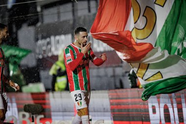 Kikas, Liga Portekiz 'de Estrela Amadora ile Casa Pia AC arasında oynanan 23 / 24 maçında attığı golü Estadio Jose Gomes, Amadora, Lizbon, Portekiz' de attığı golü kutluyor. (Maciej Rogowski)