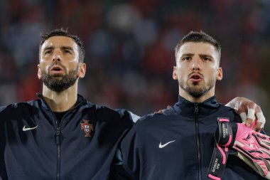 Portekiz ve İsveç milli takımları Estadio Dom Afonso Henriques, Guimaraes, Portekiz milli takımı arasındaki dostluk maçı sırasında Rui Patricio, Ruben Dias. (Maciej Rogowski)