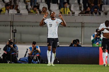 Rafael Leao, Portekiz ve İsveç milli takımları Estadio Dom Afonso Henriques, Guimaraes, Portekiz milli maçında attığı golü kutluyor. (Maciej Rogowski)