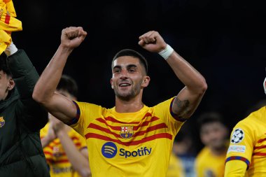 Paris Saint-Germain FC ve FC Barcelona arasındaki UEFA Şampiyonlar Ligi çeyrek finali sırasında Paris des Princes, Fransa 'da Ferran Torres (Maciej Rogowski)