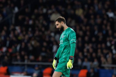 Gianluigi Donnarumma UEFA Şampiyonlar Ligi çeyrek finalinde Paris Saint-Germain FC ve FC Barcelona arasında Paris des Princes, Fransa 'da (Maciej Rogowski)