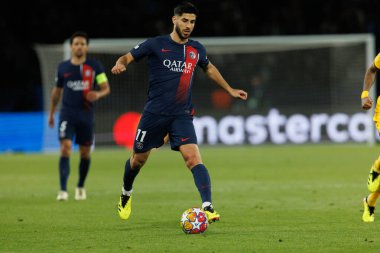 UEFA Şampiyonlar Ligi çeyrek finalinde Marco Asensio Paris Saint-Germain FC ve FC Barcelona arasında Parc des Princes, Paris, Fransa 'da (Maciej Rogowski)