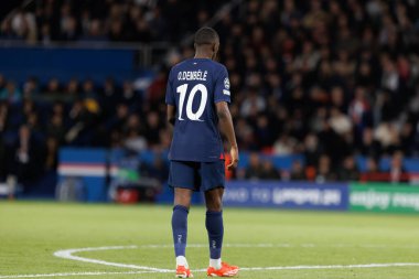 Ousmane Dembele UEFA Şampiyonlar Ligi çeyrek finalinde Paris Saint-Germain FC ve FC Barcelona arasında Paris des Princes, Fransa 'da (Maciej Rogowski)