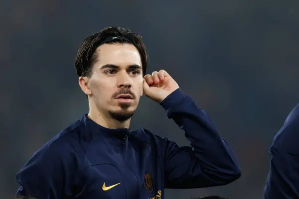 Paris Saint-Germain FC ile FC Barcelona arasındaki UEFA Şampiyonlar Ligi çeyrek finalinde Vitinha, Paris, Fransa (Maciej Rogowski))