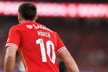 Portekiz 'in Lizbon şehrinde Estadio Da Luz' da SL Benfica ile Moreirense FC arasında oynanan Liga Portekiz maçı sırasında Orkun Kokcu. (Maciej Rogowski)