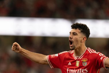 Tomas Araujo, Portekiz 'in Estadio Da Luz şehrinde oynanan Liga Portekiz maçında SL Benfica ile Moreirense FC arasında atılan golü kutlar. (Maciej Rogowski)