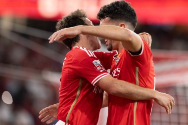 Tomas Araujo, Portekiz 'in Estadio Da Luz şehrinde oynanan Liga Portekiz maçında SL Benfica ile Moreirense FC arasında atılan golü kutlar. (Maciej Rogowski)