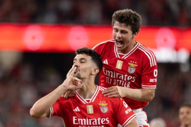 Tomas Araujo, Portekiz 'in Estadio Da Luz şehrinde oynanan Liga Portekiz maçında SL Benfica ile Moreirense FC arasında atılan golü kutlar. (Maciej Rogowski)