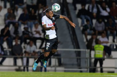 SC Farense ile SL Benfica, Estadio de Sao Luis, Faro, Portekiz arasında oynanan Liga Portekiz maçı sırasında Tales Alves. (Maciej Rogowski)