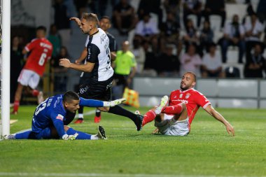 SC Farense ile SL Benfica, Estadio de Sao Luis, Faro, Portekiz arasında oynanan Liga maçında Ricardo Velho, Goncalo Silva, Artur Cabral. (Maciej Rogowski)