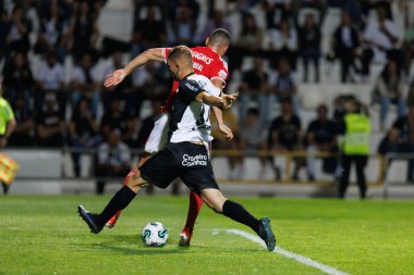 Arthur Cabral, Liga Portekiz maçında SC Farense ve SL Benfica, Estadio de Sao Luis, Faro, Portekiz arasında gol attı. (Maciej Rogowski)