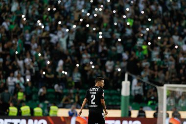 Portekiz 'in Lizbon şehrindeki Estadio Jose Alvalade' de, Sporting CP ve Vitoria SC arasında oynanan Liga Portekiz maçı sırasında Miguel Maga. (Maciej Rogowski)