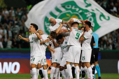 Spor Oyuncuları, Portekiz 'in Lizbon şehrindeki Estadio Jose Alvalade' de oynanan Liga CP ve Vitoria SC maçlarını kutluyor. (Maciej Rogowski)