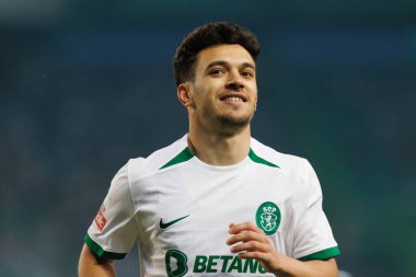 Portekiz 'in Lizbon şehrindeki Estadio Jose Alvalade' de, Sporting CP ve Vitoria SC arasında oynanan Liga Portekiz maçı sırasında Pedro Goncalf. (Maciej Rogowski)