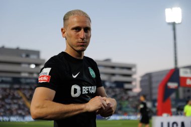 Nuno Santos, Portekiz 'in Estadio Municipal de Famalicao şehrinde FC Famalicao ile Sporting CP arasında oynanan Liga Portekiz maçı sırasında. (Maciej Rogowski)