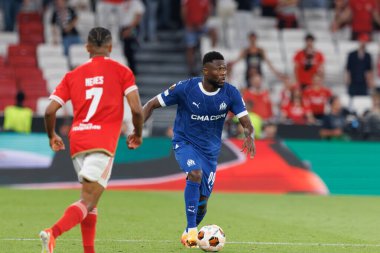 UEFA Avrupa Ligi maçında SL Benfica ve Olympique de Marseille arasında Estadio Da Luz, Lizbon, Portekiz 'de oynanan Chancel Mbemba maçı sırasında. (Maciej Rogowski)