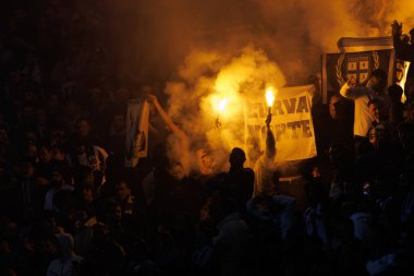 Portekiz 'deki Estadio do Dragao, Porto, Portekiz' deki FC Porto ve Sporting CP arasında oynanan Liga Portekiz maçı sırasında FC Porto taraftarları. (Maciej Rogowski)
