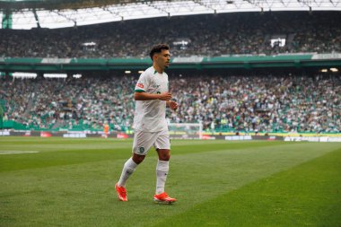 Portekiz 'in Lizbon şehrindeki Estadio Jose Alvalade' de, Sporting CP ve Portimonense SC arasında oynanan Liga Portekiz maçı sırasında Pedro Goncalf. (Maciej Rogowski)
