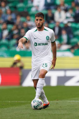 Portekiz 'in Lizbon şehrindeki Estadio Jose Alvalade' de Liga Portekiz maçı sırasında CP ve SC Portimonense arasında oynanan Goncalo Inacio maçı sırasında. (Maciej Rogowski)