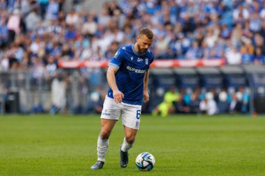 Jesper Karlstrom PKO BP Ekstraklasa maçında Lech Poznan ve Legia Warszawa arasında Enea Stadyumu, Poznan, Polonya (Maciej Rogowski))