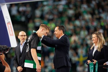 Viktor Gyokeres, Pedro Proenca Liga Portekiz maçı sırasında Estadio Jose Alvalade, Lizbon 'da Sporting CP ve GD Chaves arasında oynandı. (Maciej Rogowski)