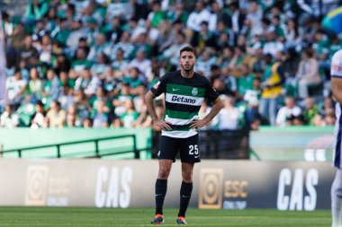 Portekiz 'in Lizbon şehrinde Estadio Jose Alvalade' de oynanan Liga Portekiz maçı sırasında Goncalo Inacio, Sporting CP ve GD Chaves arasında oynanmıştır. (Maciej Rogowski)