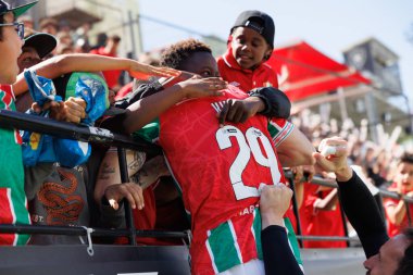 Kikas (Estrela Amadora), Liga Portekiz maçında CF Estrela Amadora ile Gil Vicente FC (1: 0) arasında attığı golü Estadio Jose Gomes, Amadora, Lizbon, Portekiz 'de kutlar. (Maciej Rogowski)