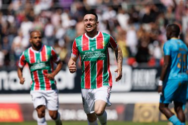 Kikas (Estrela Amadora), Liga Portekiz maçında CF Estrela Amadora ile Gil Vicente FC (1: 0) arasında attığı golü Estadio Jose Gomes, Amadora, Lizbon, Portekiz 'de kutlar. (Maciej Rogowski)