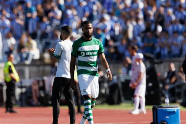 Portekiz 'in Lizbon şehrinde Estadio Nacional Jamor' da FC Porto ile Sporting CP arasında oynanan final maçında Jeremiah St. Juste (Sporting CP) kırmızı kart aldıktan sonra. (Maciej Rogowski)