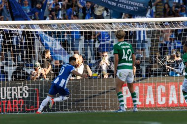 Portekiz 'in Lizbon şehrinde Estadio Nacional Jamor' da FC Porto ile Sporting CP (2: 1) arasında oynanan 2024 final maçında gol atan Mehdi Taremi. (Maciej Rogowski)