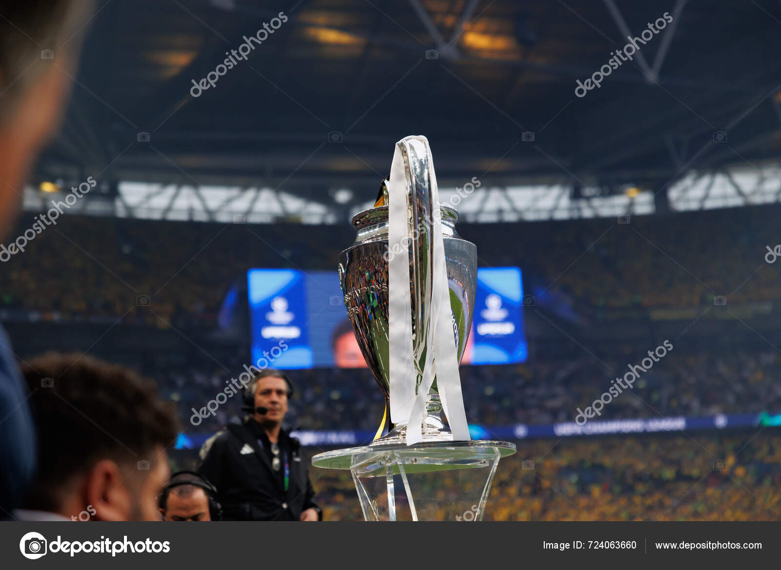 Trophée Lors Dernier Match Ligue Des Champions 2024 Entre Borussie