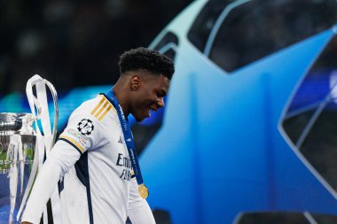 Aurelien Tchouameni, Borussia Dortmund ve Real Madrid (Maciej Rogowski) arasında oynanan 2024 Şampiyonlar Ligi final maçında)