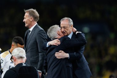 Carlo Ancelotti, Florentino Perez Şampiyonlar Ligi 2024 final maçında Borussia Dortmund ve Real Madrid (Maciej Rogowski)