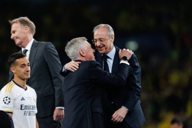 Carlo Ancelotti, Florentino Perez Şampiyonlar Ligi 2024 final maçında Borussia Dortmund ve Real Madrid (Maciej Rogowski)