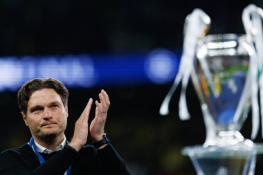 Edin Terziç, Borussia Dortmund ve Real Madrid (Maciej Rogowski) arasında oynanan 2024 Şampiyonlar Ligi final maçında)