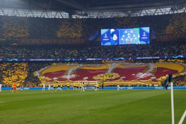 Borussia taraftarları 2024 Şampiyonlar Ligi final maçında Borussia Dortmund ve Real Madrid (Maciej Rogowski)