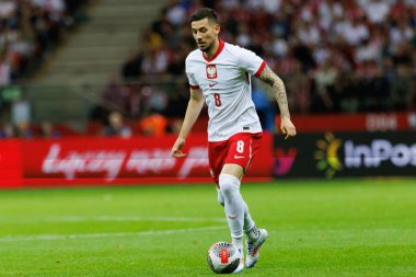 Polonya ve Ukrayna milli takımları arasında PGE Narodowy, Varşova, Polonya 'da oynanan dostça maç sırasında Jakub Moder 