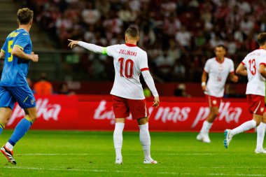 Polonya ve Ukrayna milli takımları arasında PGE Narodowy, Varşova, Polonya 'da oynanan dostça maç sırasında Piotr Zielinski 