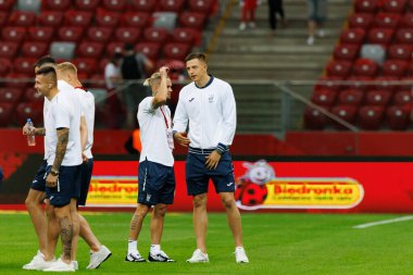 Polonya ve Ukrayna milli takımları arasında PGE Narodowy, Varşova, Polonya 'da oynanan dostluk maçı sırasında Mikhailo Mudryk ve Anadolu Trubin 