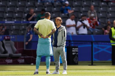 Joselu, Luka Modriç UEFA Euro 2024 maçında İspanya ve Hırvatistan milli takımları arasında Olympiastadion, Berlin, Almanya (Maciej Rogowski))