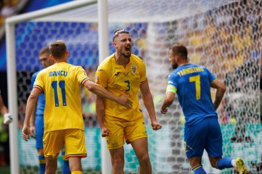 Radu Dragusin, Romanya ve Ukrayna milli takımları arasında oynanan UEFA Euro 2024 maçında oynanan savunma maçının ardından Allianz Arena, Münih, Almanya 'da (Maciej Rogowski)