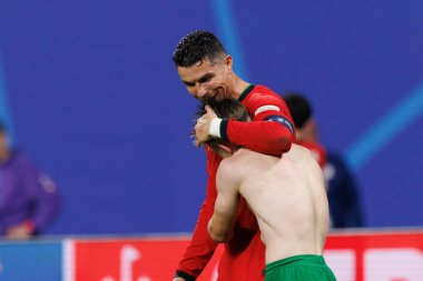 Cristiano Ronaldo ve Francisco Conceicao, Portekiz ve Çek Cumhuriyeti milli takımları arasında oynanan Red Bull Arena, Leipzig, Almanya (Maciej Rogowski)