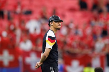 Leroy Sane, UEFA Euro 2024 maçında İsviçre ve Almanya milli takımları arasında Frankfurt, Almanya 'daki Deutsche Bank Park' ta görüldü (Maciej Rogowski))