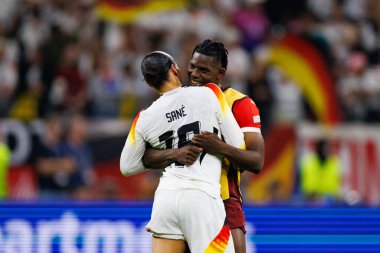 Leroy Sane, Breel Embolo UEFA Euro 2024 maçında İsviçre ve Almanya milli takımları arasında Frankfurt, Almanya 'da Deutsche Bank Park' ta görüldü (Maciej Rogowski)