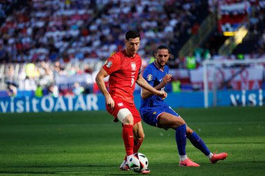 Robert Lewandowski, Adrien Rabiot UEFA Euro 2024 maçında Fransa ve Polonya milli takımları arasında Almanya 'nın Dortmund kentinde görüldü (Maciej Rogowski)