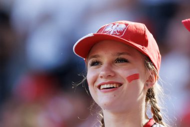 Polonya taraftarı UEFA Euro 2024 maçında Fransa ve Polonya milli takımları arasında Sinyal Iduna Park, Dortmund, Almanya (Maciej Rogowski)
