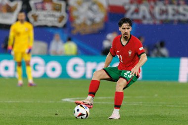 Vitinha, UEFA Euro 2024 maçında Portekiz ve Çek Cumhuriyeti milli takımları arasında Red Bull Arena 'da görüldü (Maciej Rogowski)