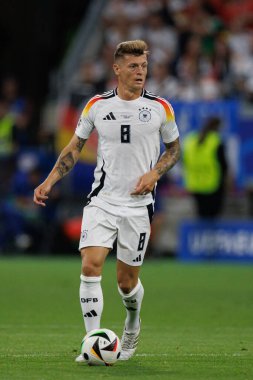 Toni Kroos, İsviçre ve Almanya milli takımları arasında Deutsche Bank Park 'ta (Maciej Rogowski)