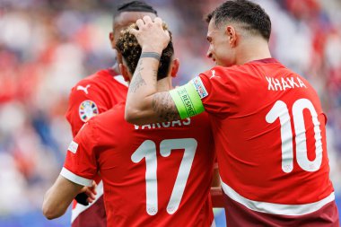 Ruben Vargas, İsviçre ve İtalya milli takımları arasında oynanan 16 maçlık UEFA Euro 2024 raundunda attığı gol sonrasında Olympiastadion, Berlin, Almanya 'da kutlama yaparken görüldü (Maciej Rogowski))